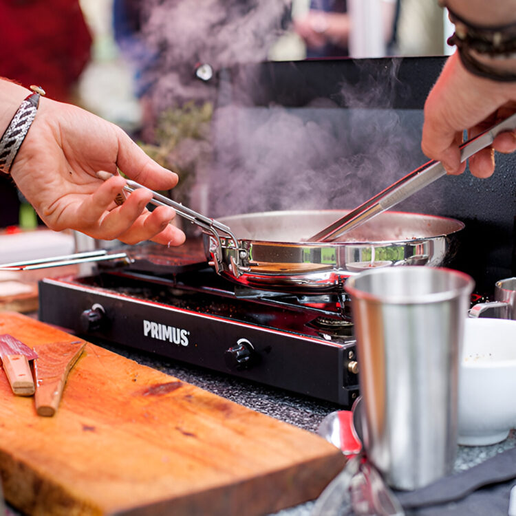 Essentials zum Kochen im Freien: Gaskocher und -sets für jedes Abenteuer