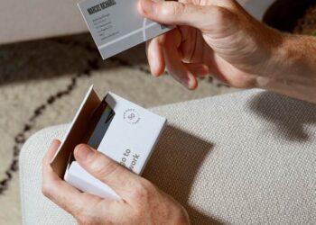 Make a Lasting Impression: MOO’s Stunning Business Cards