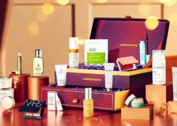 Transform Your Beauty Routine with LOOKFANTASTIC: January Box and Holiday Heroes Edit