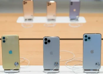Apple Smartphones at EE Store: Premium Devices with Unbeatable Connectivity