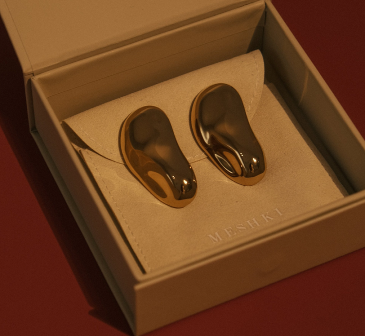 Meshki Earrings: Modern Sophistication Meets Classic Charm