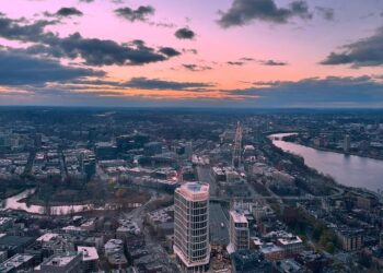 Explore Boston Like Never Before: Stunning Views and Immersive Experiences