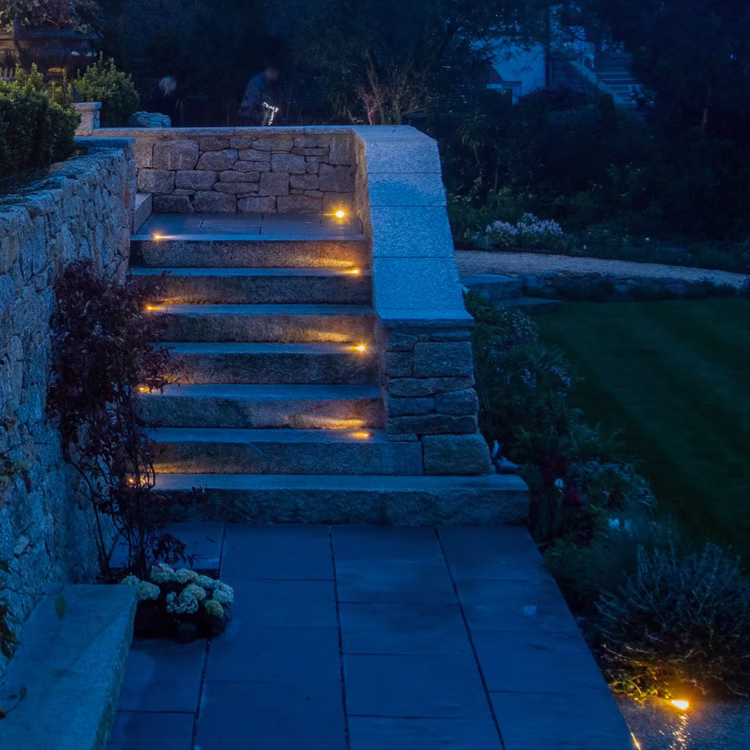 Upgrade Your Exterior Lighting for Long-Lasting Beauty and Functionality