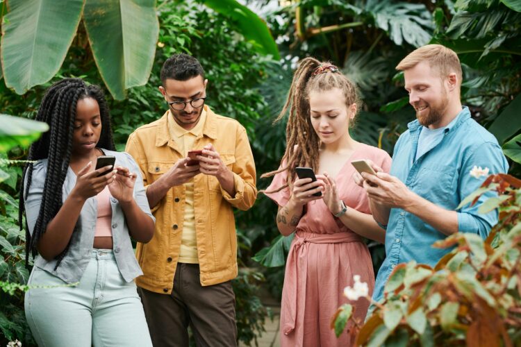 Beste mobiele abonnementen voor internationale roaming en onbeperkt bellen