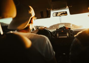 Intraprendere il Vostro Viaggio da Sogno: Prenota la Tua Auto a Noleggio negli Aeroporti