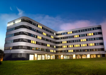 Holen Sie sich die Besten Preise auf Parkplätze am Flughafen und Hotel-Aufenthalte für Ihre Nächste Reise