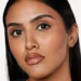 Erhöhen Sie Ihren Look mit lang anhaltenden, wischfesten Beauty-Essentials