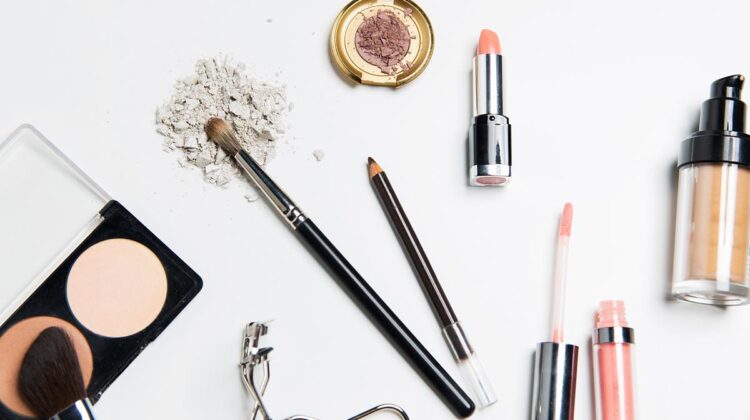 From Bare to Bold: Transform Your Look with Lookfantastic Makeup