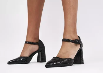 From Stilettos to Block Heels – Grab Your Dream Pair on Sale Now!