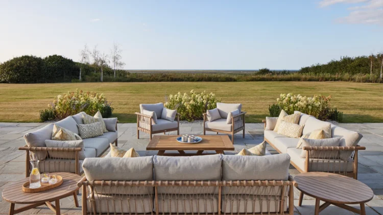 Luxury Beach House and Cash Prize – Enter the Omaze Draw!