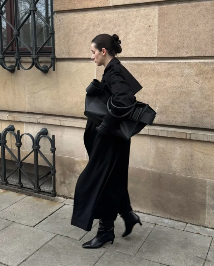 ALOHAS Dresses: Elevating Sustainable Fashion with Modern Elegance