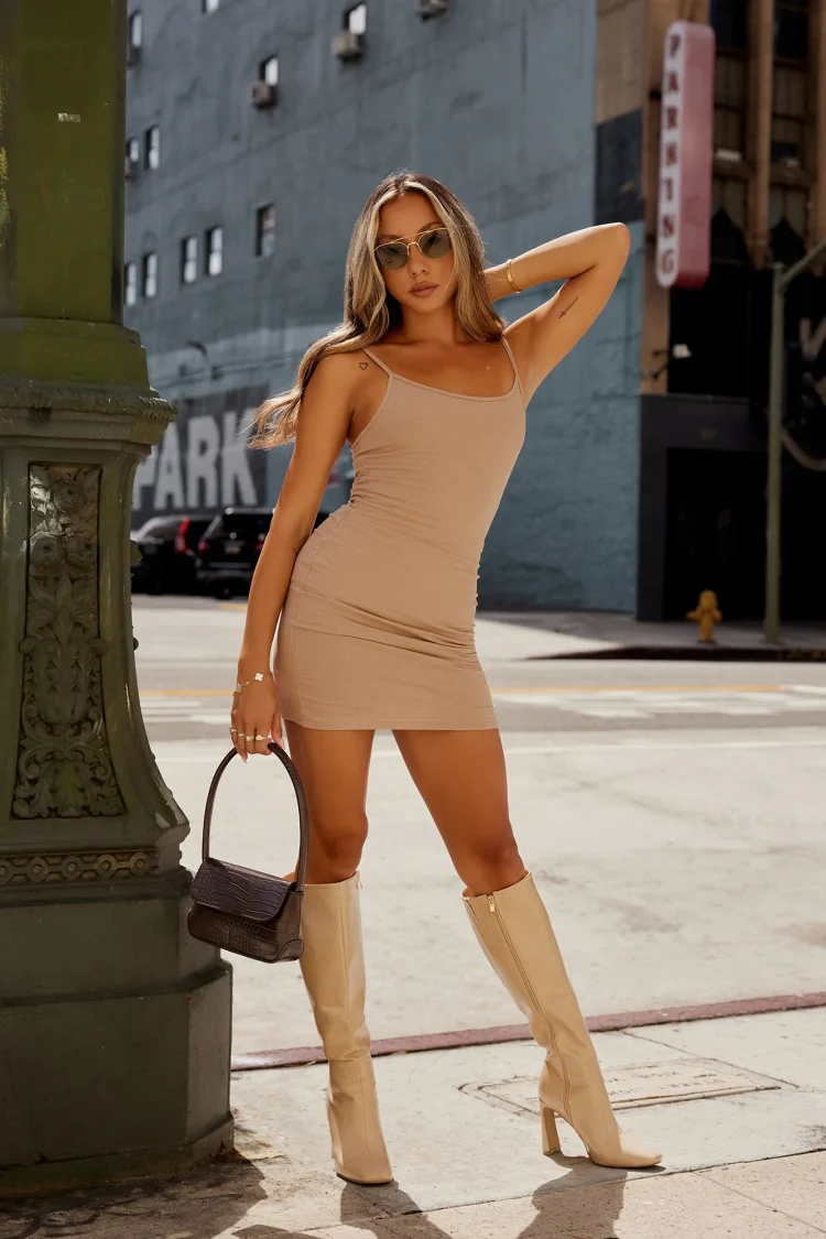 Elegant & Chic: Discover Hello Molly Formal Dresses for Every Occasion