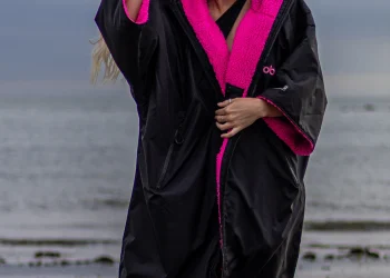 Weatherproof Robes for Swimmers, Athletes, and Outdoor Enthusiasts