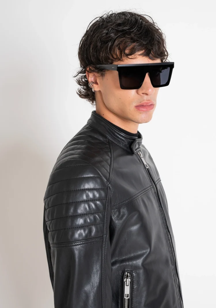 Modern Outerwear That Perfectly Balances Comfort and Sophistication