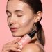 Revitalice su piel de forma natural con la crema facial de Freshly Cosmetics para un cutis joven y resplandeciente