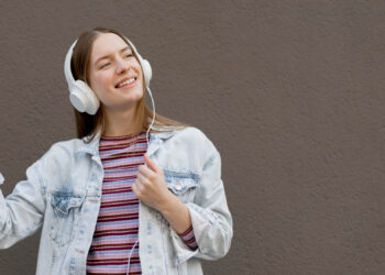 Verbessern Sie Ihren Lernerfolg mit den fachkundig vorgelesenen Hörbüchern von Audible