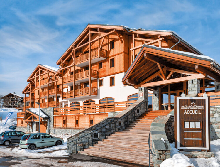 Explorez les meilleurs endroits en montagne pour l’aventure et des retraites paisibles
