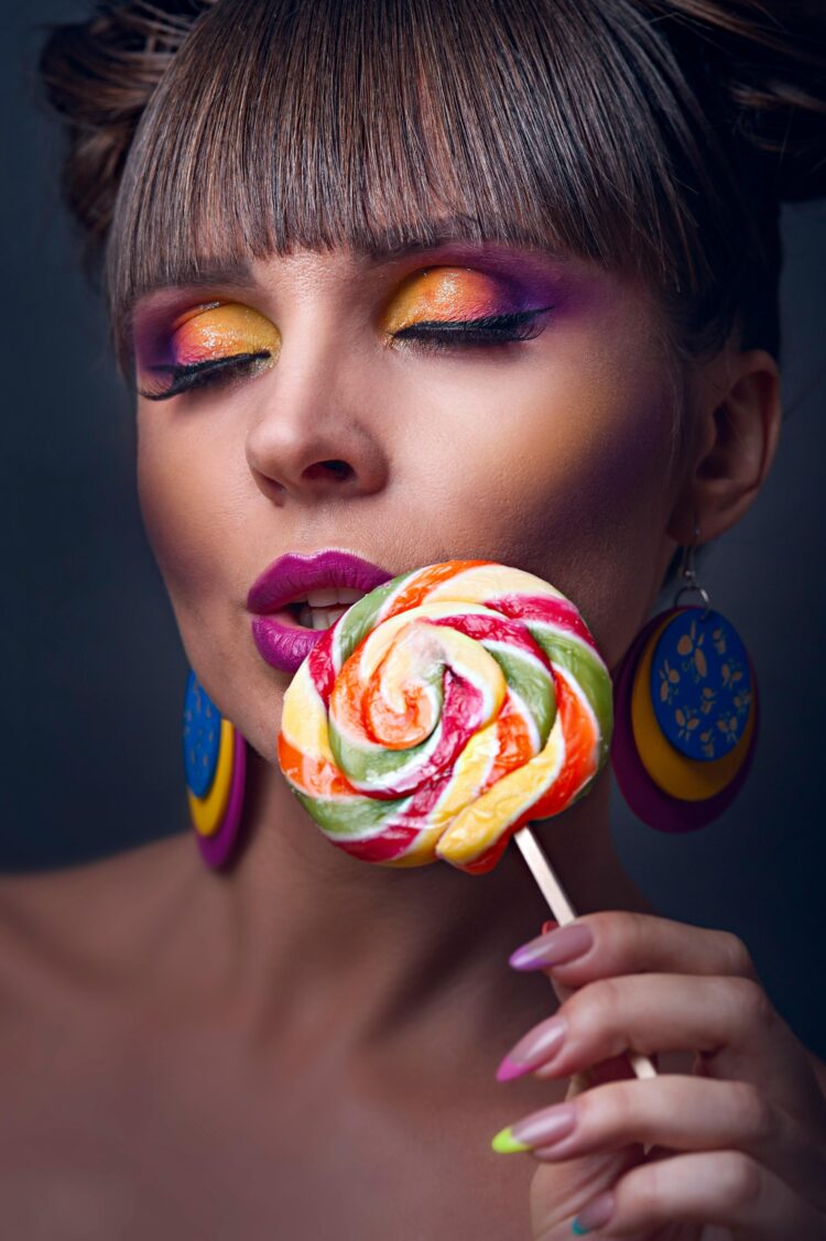Discover Makeup That Lasts All Day Without Touch-Ups or Compromises