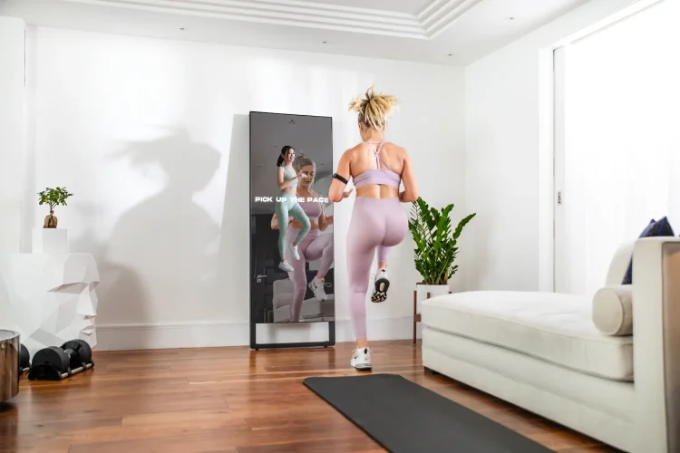 The Ultimate Fitness Experience: MAGIC AI Smart Mirror for Personalized Workouts