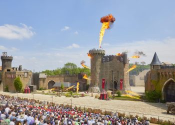 Explorez des merveilles historiques immersives : le voyage inoubliable du Puy du Fou