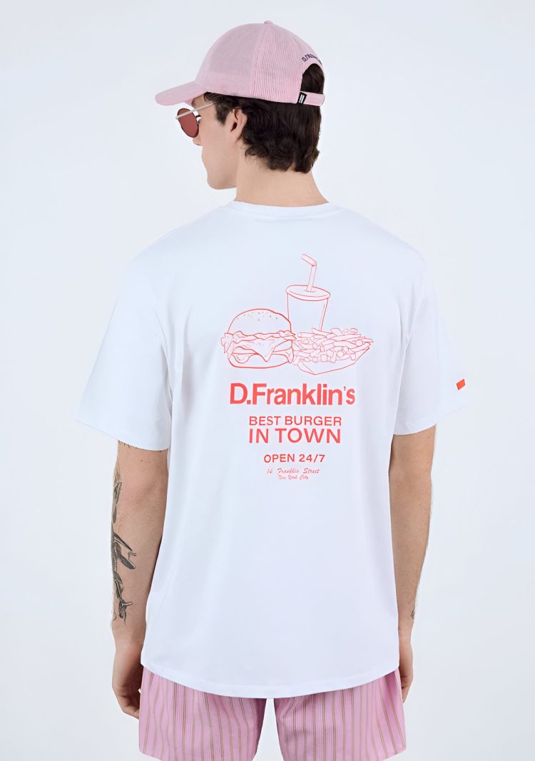 Genial sin esfuerzo: la colección de camisetas versátiles y elegantes de D. Franklin