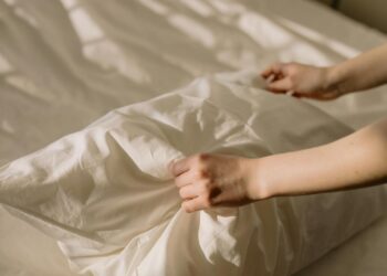 Discover the Best Pillowcases for Every Sleep Preference and Bedroom Style