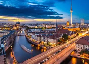 Effortless Travel: Top Airport Transfer Options for a Smooth Journey