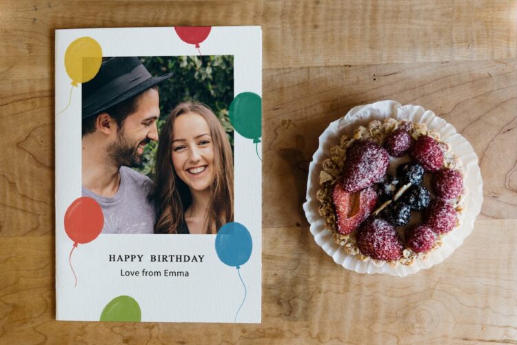 Create Memorable Birthday Greetings with POSTSNAP’s Personalized Cards
