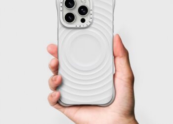 Why the Right Accessories Matter: Unveiling the Power of Smartphone Protection and Convenience