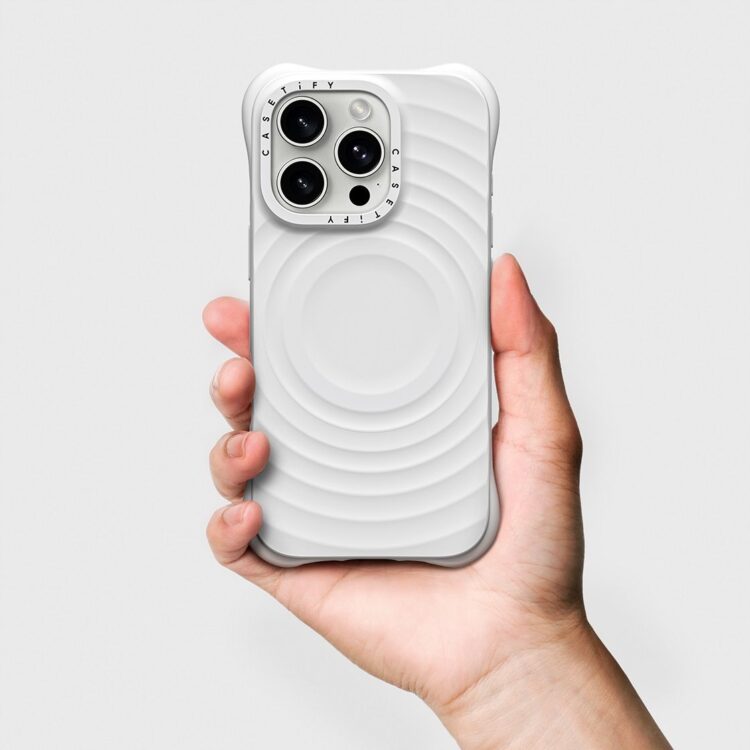 Why the Right Accessories Matter: Unveiling the Power of Smartphone Protection and Convenience