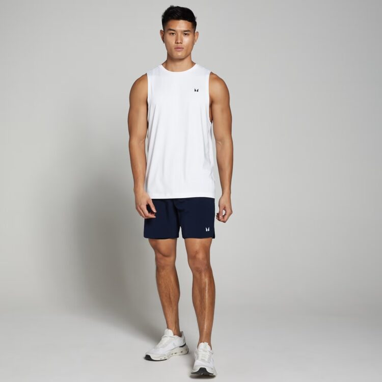 Elevate Your Workout: Discover Men’s Gym Tops & T-Shirts at MyProtein