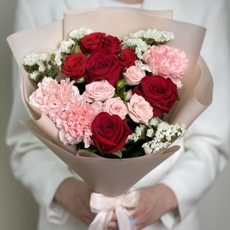 More Than Just Petals: A Guide to Unforgettable Floral Gifts