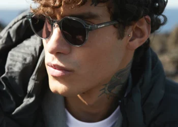 Gafas de sol de moda para realzar tu look y mantenerte protegido