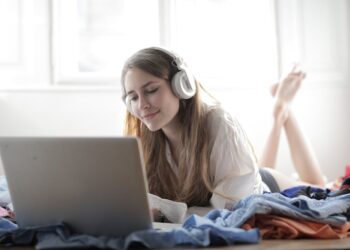 Découvrez de nouveaux mondes avec AUDIBLE : une collection de livres audio incontournables