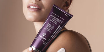 Dites adieu aux rides : complétez votre routine de soins avec Sisley Paris