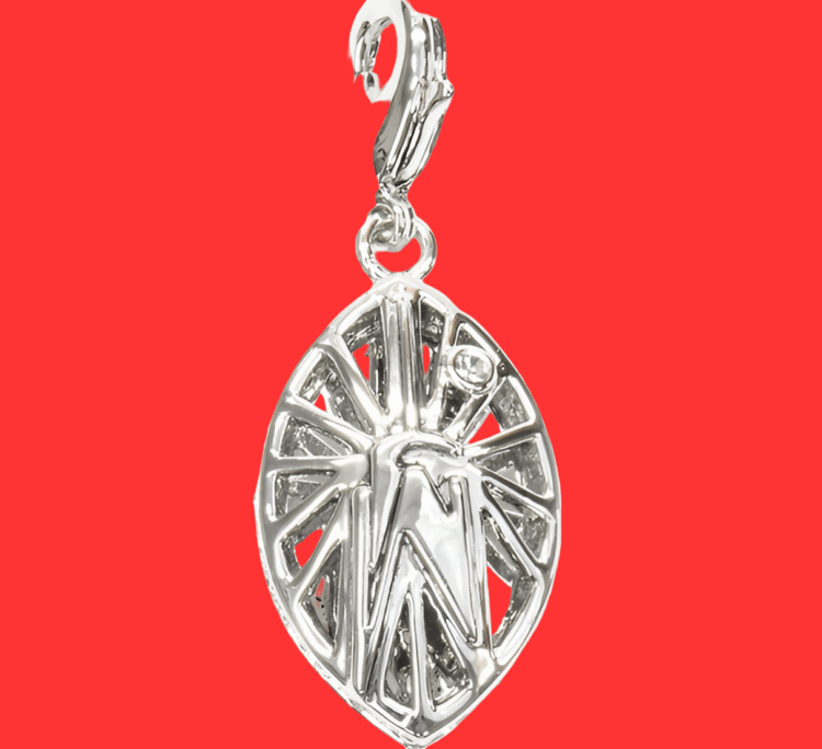 Transform Everyday Outfits With Jewelry That Speaks to Your Life’s Most Precious Moments