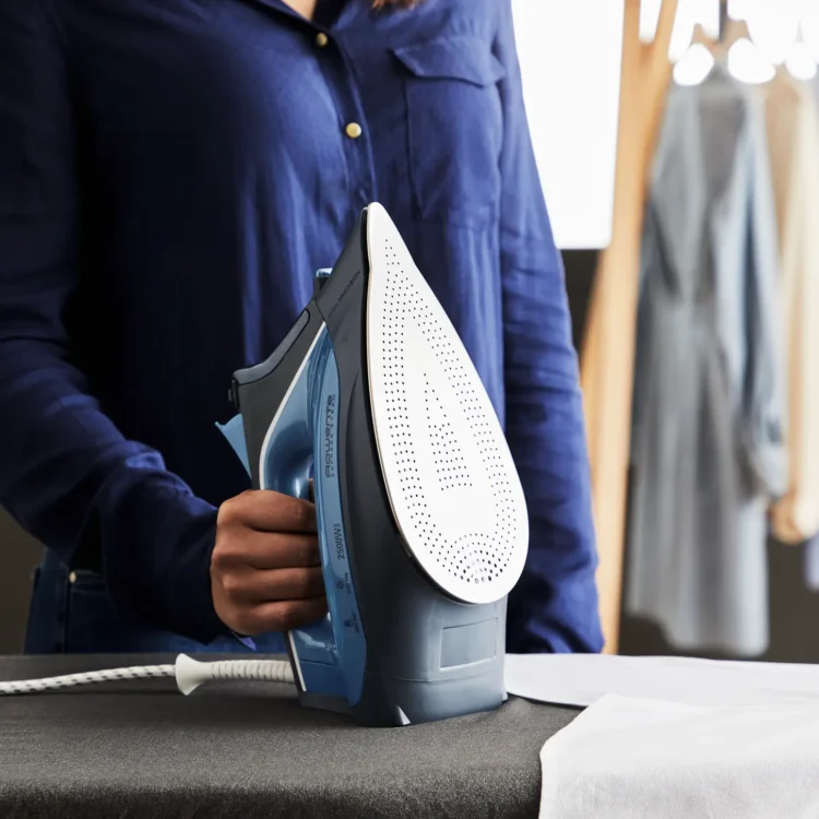 Dile adiós a las arrugas con la tecnología de planchado a vapor inteligente