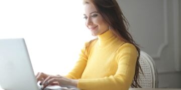 Scopri i servizi digitali che semplificano la fatturazione, le firme, l’identità e la collaborazione
