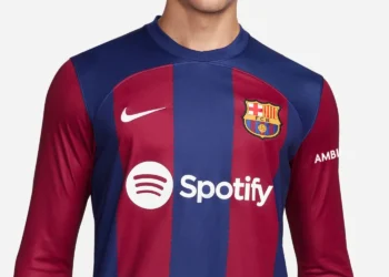 Explore the Heritage and Innovation of Football Jerseys: High-Quality Kits for the Ultimate Fan Experience