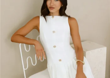Flirty & Fun: Discover the Must-Have Mini Dresses from Hello Molly