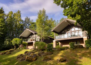 Discover Luxury of Cameron House: Scotland’s Premier Resort on the Serene Shores of Loch Lomond