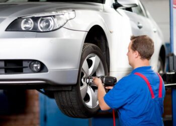 Erleben Sie jede Fahrt mit Sicherheit, Leistung und Wert von ReifenDirekt.at