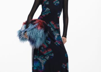 Vestidos elegantes que refletem inspiração global, artesanato local e consciência ambiental