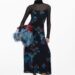 Vestidos elegantes que refletem inspiração global, artesanato local e consciência ambiental