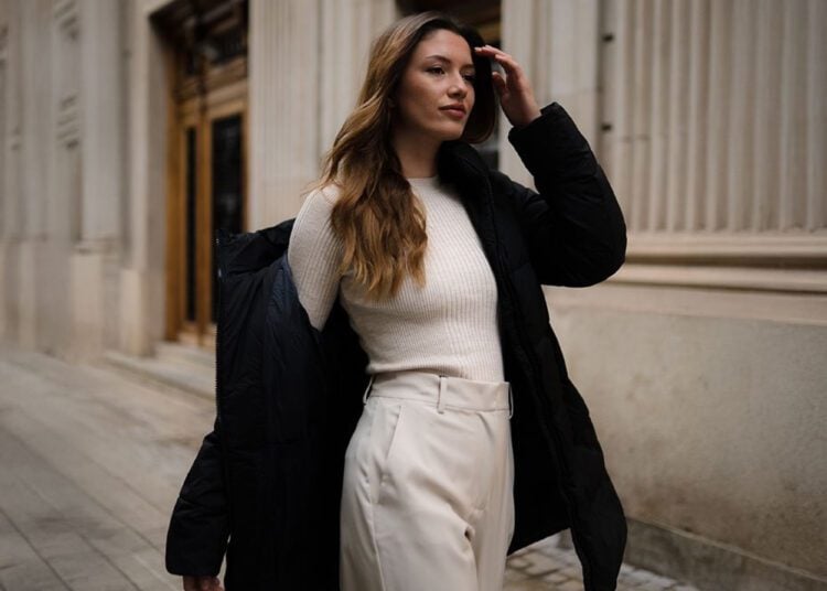 Des manteaux tendance qui rendent les tenues d&rsquo;hiver sophistiquées sans effort