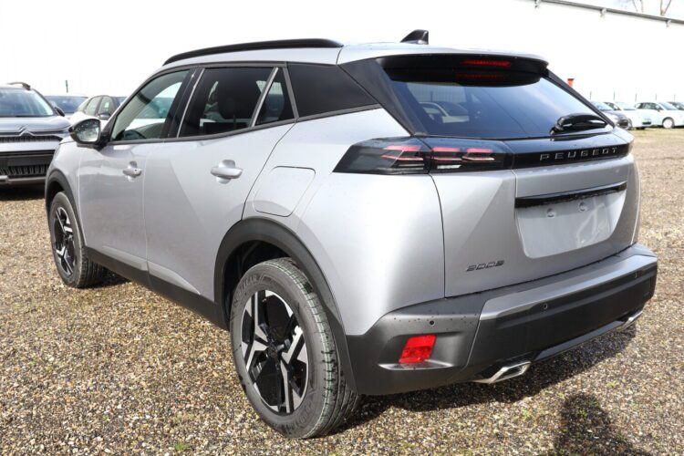 Entdecken Sie hochwertige SUVs und Hybride, die sofort zum Kauf verfügbar sind