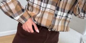 Odkryj stylowe koszule damskie na każdą porę roku i okazję