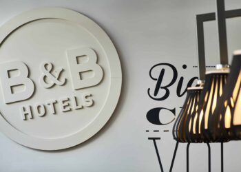 Träumen Sie von Ihrer nächsten Reise? Machen Sie Ihren Traum wahr und sichern Sie sich am Black Friday 30 % Rabatt bei B&B HOTELS!
