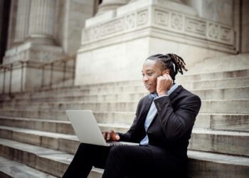 Build a Strong Online Presence Using Premium Web Hosting Plans
