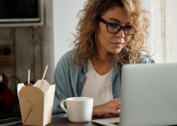 Affordable Self-Managed VPS Hosting Plans with Automated Backup Features